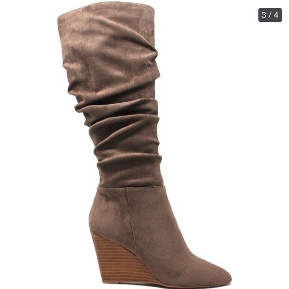 Charles David Shoes - 🍁Charles by Charles David Slouchy Wedge Boot